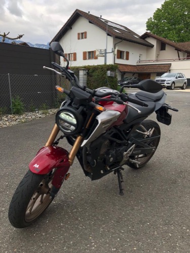 Honda  CB125 R