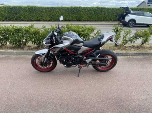 Kawasaki Z900 FULL