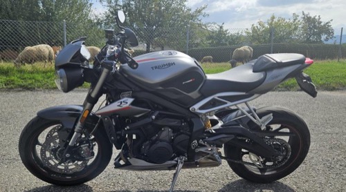 Triumph Street Triple RS 765