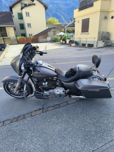 Harley-Davidson flhxs